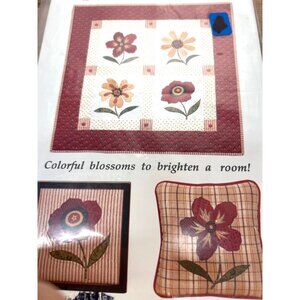 In Full Bloom Country Appliques Quilt & Pillow Pattern